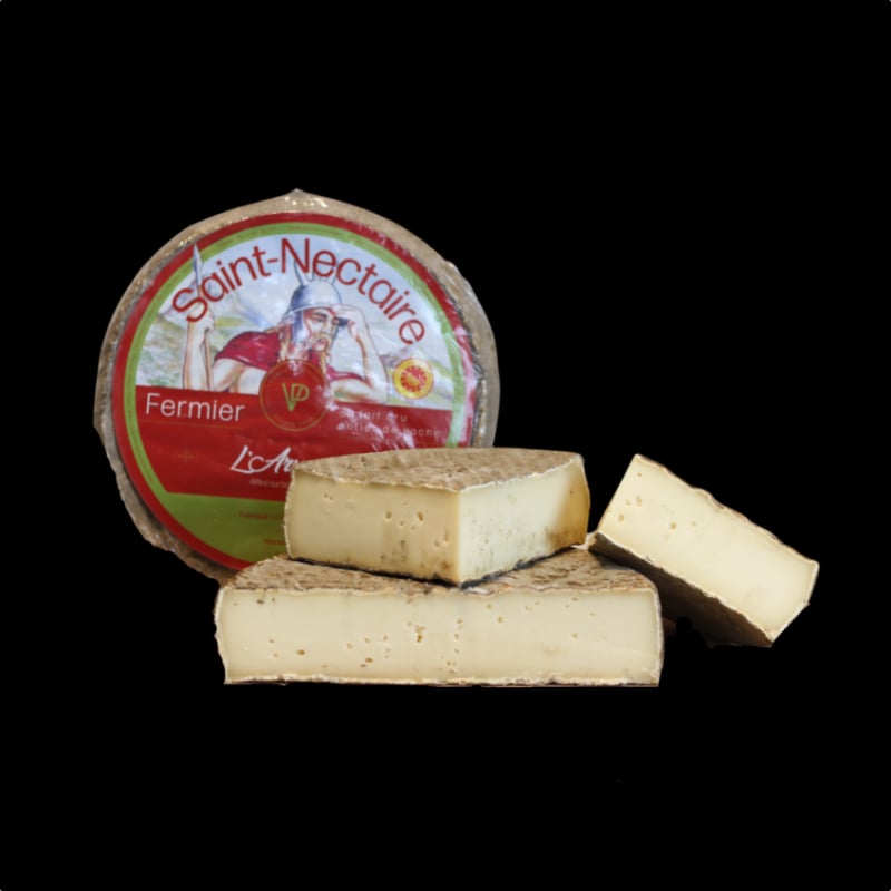 P1062-Saint-Nectaire-Fermier-AOP-affinage-bois-les-fromagers.com-