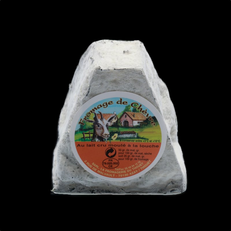 P1240-la-pyramide-cendree-